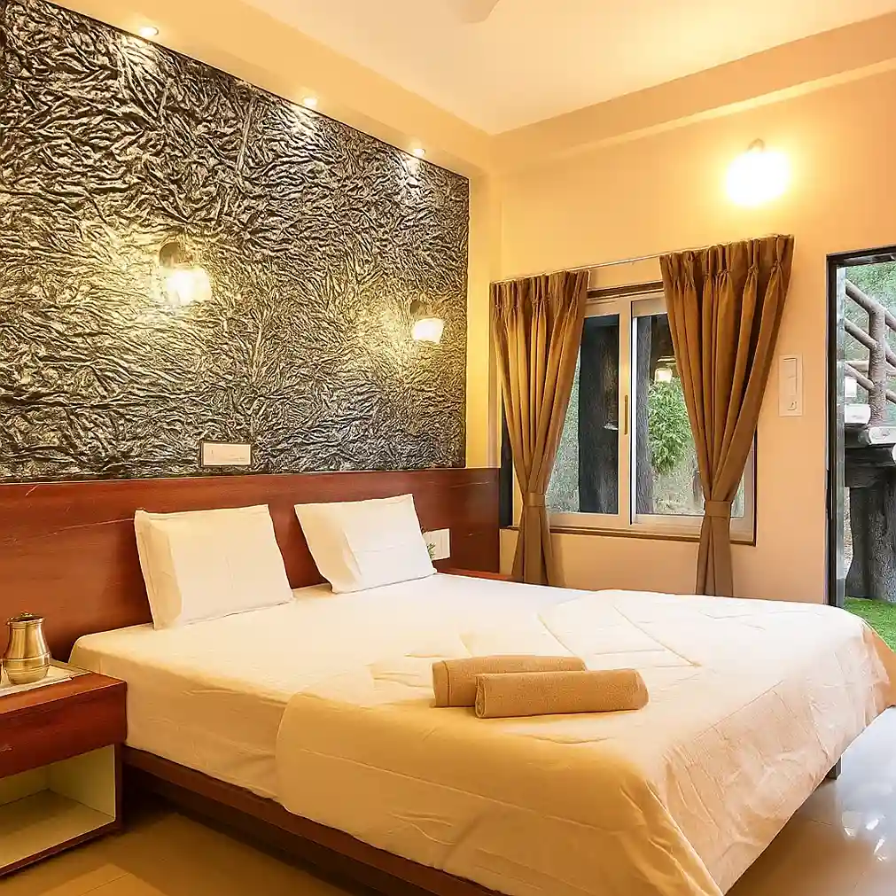 Feel the Moments Forever